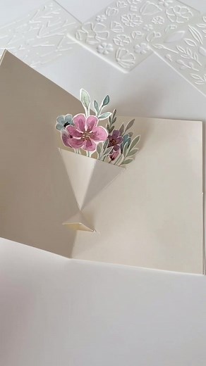 Easy DIY Floral Pop-Up Card Tutorial | Handmade Paper Craft