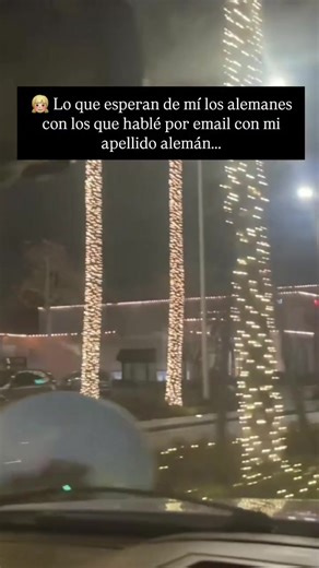 Si, soy la misma 😹 En Alemania ocurre algo diferente a Argentina...acá podés usar el apellido de casada en todos lados, incluso si no lo usas, te lo usan ellos 😹...por ejemplo a mí me llaman por el apellido de mi esposo en el médico y así en varios lados. Y está aceptado que si estás casada uses el apellido de tu esposo e incluso podes hacer un trámite para que te lo cambien en el documento. De hecho, Angela Merkel, la ex canciller alemana, usa el apellido de su ex esposo, su apellido de nacim