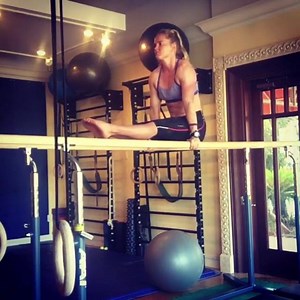 5.8K views · 87 reactions | Great example of a full range of motion dip!  Performed correctly, dips require adequate shoulder mobility, especially in extension when your elbows are behind your torso.   Train with us! ➡️➤https://buff.ly/2Elolvv | GymnasticBodies.com | Facebook