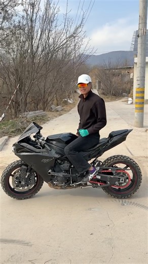 Raka | One butt can solve all problems🤣 | Instagram