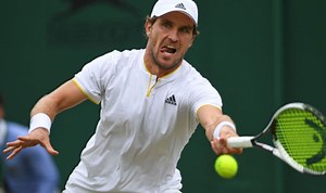 Nick Kyrgios tanks against Mischa Zverev in the Shanghai Masters