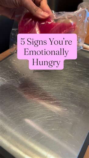 5 Signs You’re Emotionally Hungry, Not Physically Hungry 1️⃣ The...