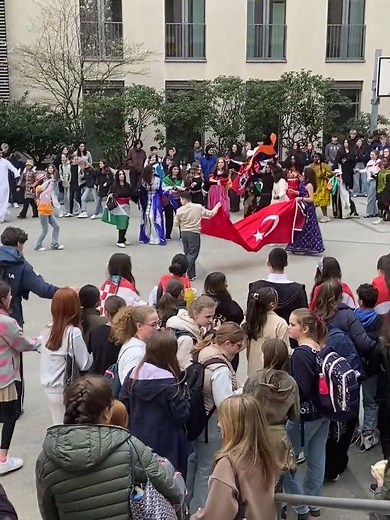 Görres Abiturjahrgang 2024: Mottowoche Kulturtag