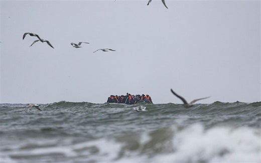 La Commission nationale consultative des droits de l'homme dénonce l'accord franco-britannique organisant le renvoi de migrants (règle du "un pour un")
