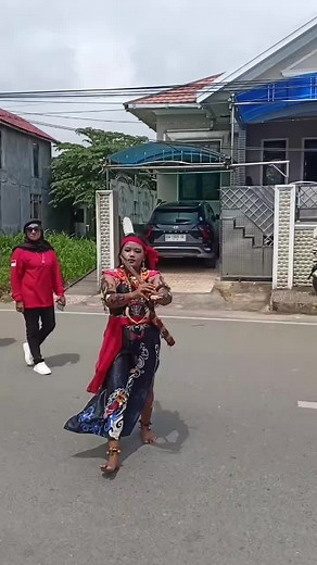 Langit Biru (@langit.biru383)’s videos with suara asli - Langit Biru