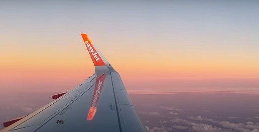 La canzone della pubblicità EasyJet 2025
