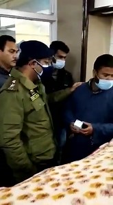 2.8K views | Glimpses from SKIMS Additional SP Ganderbal visited SKIMS soura hospital to check on the condition of youngster who committed self - immolation at Harran Ganderbal today Interacted with the family/maternal uncle of the patient | Awaaz Aur Ehsaas Foundation | Facebook