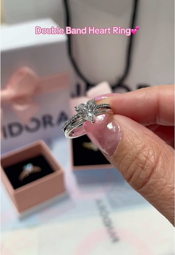 Our bestselling Double Band Heart Ring is now available in sterling silver and 14K rose gold plated✨ #pandora #heartring #pandoraheartring #pandorarings