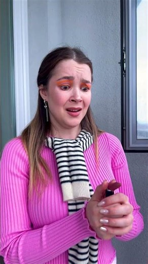 Joystick & Lipstick Showdown: Hilarious Fails! 😂