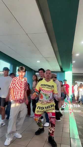 Fernando the Flexer: Fun Dance Performance in Bright Outfit