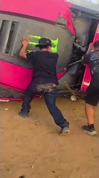 Alan Ampudia ROLLOVER! Bryce Menzies passes in the chaos #Baja400