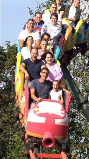 #disco + #rollercoaster = K3 Roller Skater at #plopsaland #themepark #amusementpark #belgium #vekoma