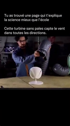 Science Expliquée on Instagram: "Contrairement aux turbines traditionnelles qui ne captent le vent que dans une seule direction, l’O-Wind le capte dans toutes les directions : horizontale, verticale ou diagonale. Il utilise l’effet Venturi : des ouvertures sur la sphère créent des canaux internes qui accélèrent le flux d’air, générant des différences de pression qui font tourner l’appareil autour d’un axe. Un générateur interne convertit cette rotation en électricité. Sa conception sans pales en