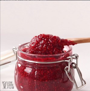 112K views · 192 reactions | It's so easy to make keto jam with chia seeds! And this raspberry version is perfect for filling in your holiday thumbprint cookies. Full Printable Recipe: https://lowcarbyum.com/chia-raspberry-jam/ | Low Carb Yum | Facebook