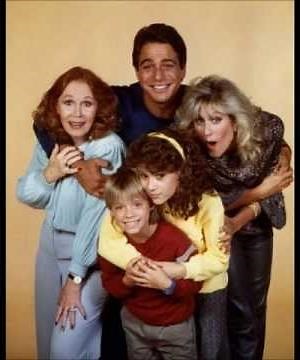 who's The Boss Theme (HQ)