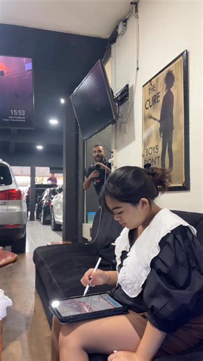 malik on Instagram: "Maaf deee😭😭😭"