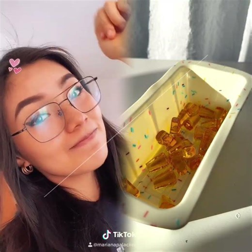 Tu2 tienequeconfesartealgo#storytime#tupper#cosasd(1)