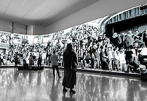 Massive Screen by SNA Displays Showcases Art Exhibit at SFMOMA