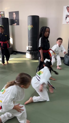 Watch your kid build confidence, make friends, and have fun at Premier Martial Arts! We do more than teach punches and kicks, we craft an environment where kids (ages 3 ) build strength, discipline, and self-belief, all at their own pace. They will: 🤝Forge real friendships and teamwork ⭐Grow confidence through milestones and achievements 🎯Develop focus, respect, and a winning mindset Ready to see your child soar? Book a $19.99 lesson today. | Premier Martial Arts