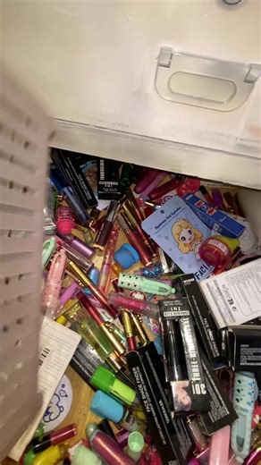 Efficient Packing Orders for Small Businesses