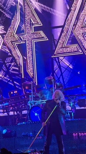 Def Leppard - Let's Get Rocked (clip) @ Veikkaus Arena, Helsinki 16.6.2026