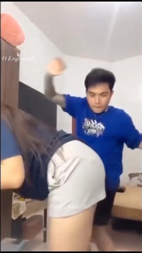 Slap in ….. 🍑😂