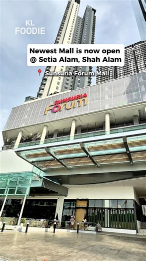 NEWEST mall in Shah Alam is now open! 😍 The holidays have arrived at the all-new Sunsuria Forum Mall in Shah Alam! ❄️ Stop by every weekend in December for the ultimate festive lineup: 🎄 Christmas performances 🎅 Santa appearance ⛹️‍♂️ Twilight Netball Competition 🐇 Mini petting zoo 💃 Dance Show 🍭 Jolly treats like cotton candy and popcorn 🎨 Colouring contest Grab the exclusive Christmas Wonder Collection when you spend RM188 (in 2 receipts from the same day) 🎁 Eligible from all participa