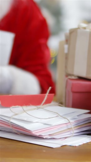 Santa Claus needed a little extra help this year, so the elves stepped in! This company's 'robot elves' are using AI to write and send Christmas cards for Santa at no cost to you. More at: https://tinyurl.com/AI-Santa-Cards | KOAA 5 | Facebook