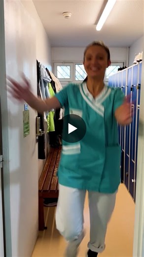 Un aperçu du quotidien d aide-soignant à travers le regard de Pauline 👀 Ecoute, aide, bienveillance, organisation 👉 Si vous vous reconnaissez dans ces savoir-être, le métier d aide-soignant est… | Croix-Rouge Compétence Auvergne-Rhône-Alpes