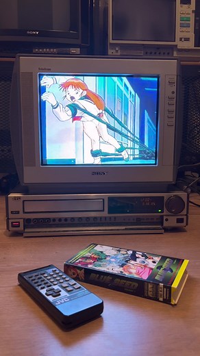 Picked up this beautiful trinitron kv-13fm12 and had to break it in with some wholesome anime vhs. Happy new years everyone. #vhs #90saesthetic #90sanime #vintagevibes