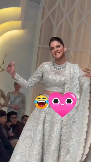 Saba Qamar Zaman | Karachi ki duniya