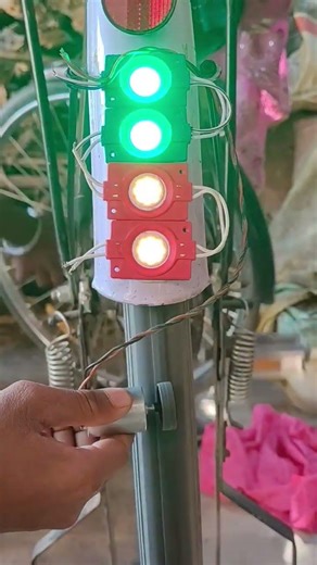 No Battery! Bicycle Wheel Powers 4 LEDs ⚡ Genius DIY Idea