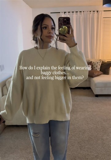 Before, oversized meant hiding. More fabric felt like more of me. I wore baggy to disappear. To blur the lines. To feel less exposed. Now? I wear baggy because I can. Because I know what’s underneath. Because I built this body. Because I’m not trying to shrink myself anymore physically or emotionally. It’s not about being “small.” It’s about feeling secure. Baggy used to feel like protection. Now it feels like confidence. And if you’ve ever lost the weight not just on your body, but in your mind