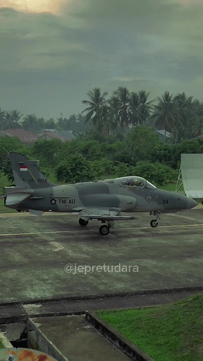 Elang Khatulistiwa Skadron Udara 1 BAe Hawk 209 TT-0224 TNI Angkatan Udara #pontianak #tni #tniau #penerbang #pesawattempur #fighterjet #pilottni #tniangkatanudara #tnipolri #bae #hawk #hawk209 #supadio #militer #military #indonesia #militerudara
