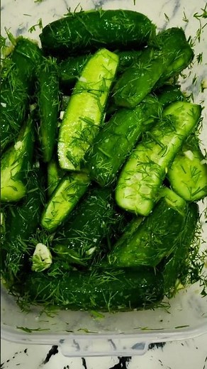 🥒 Easy Pickled Cucumbers in Minutes!