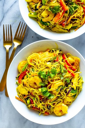 Singapore Street Noodles {PF Chang's Copycat} - The Girl on Bloor