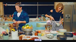 【TSCN】【中英字幕】Taylor Swift和Jamie Oliver改编"Shake It Off"