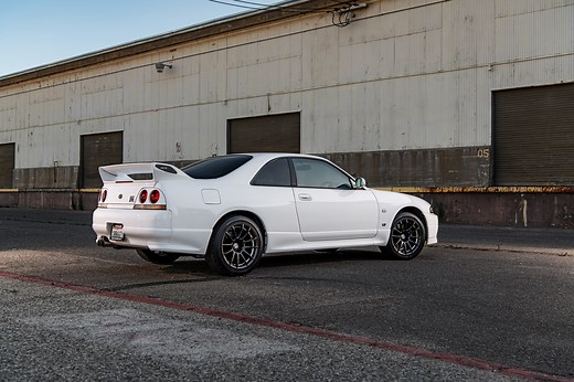 1995 Nissan Skyline R33 GT-R Still Feels Special