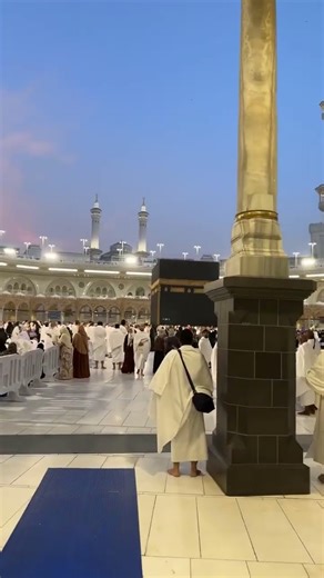 Makkah#explore #fyp #trending #azan #explorepage #viral #shorts #beautiful #madina #makkah #like