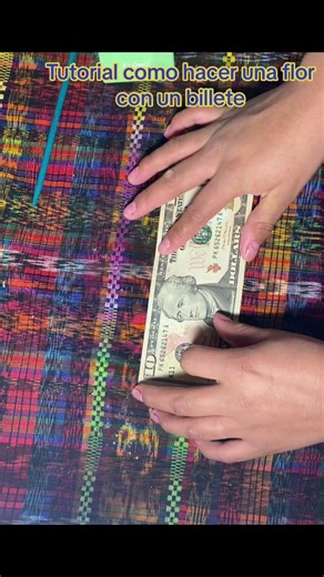 Tutorial de como hacer una flor con un billete de diez dolares #tutorial #flowers #matherday😘😘😘😘❤❤❤ #fyp
