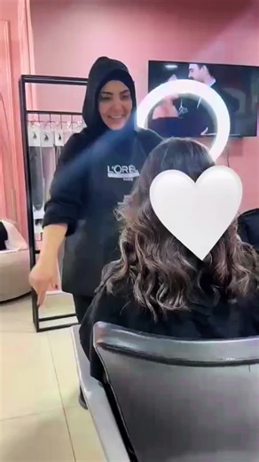 زينب تعطيج اللون الي تبينه والي يلوق على بشرتچ ويبرز جمالچ (ردة فعل زبونتنا الجميله ❤️‍🔥❤️‍🔥❤️‍🔥#retro_chic #مالي_خلق_احط_هاشتاقات #هايلايت #صبغات_شعر