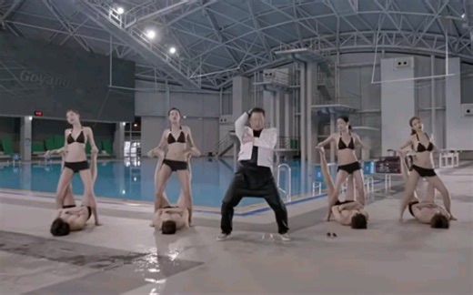 鸟叔神曲《GENTLEMAN》 MV