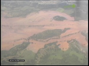 Un lahar, como se le conoce en el campo de la vulcanología al flujo acumulado de material volcánico, lodo y agua que por deshielo o lluvias se precipita por los cauces de las corrientes naturales, fue el causante de la tragedia de la población de Armero, en el departamento del Tolima, ocurrida el 13 de Noviembre de 1985. | Señal Memoria