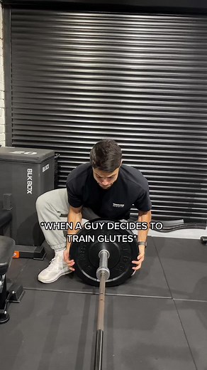 I heard girls like a dumpy 🤷🏻‍♂️ #gymtok #fittok #gymhumor #bodybuilding #glutes #legday