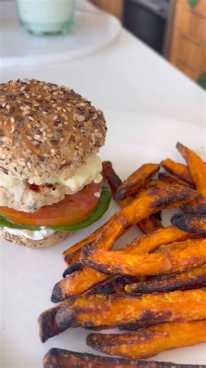 11K views · 140 reactions | AH-mazing LEAN Homemade Chicken Burger...