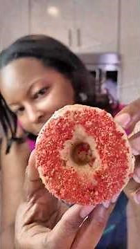 Strawberry Sweet Tea Donuts 🍓🍩 -The Ultimate Southern Twist for National Donut Day #summerofgoals