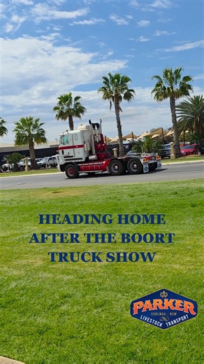 The "Mack 93" recently attended the Boort Truck Show with our mates from Johnson's Trucks. Here's the truck all shiny and heading home...start her up! | DR & AJ Parker Livestock Transport