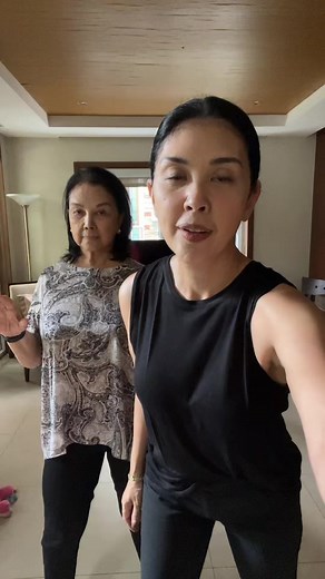 Rapapampam with Mom on a Rainy Saturday