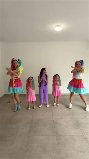 NEW VIDEO WITH MINI MALI, GABY, AND GILDA 💜