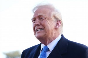 Trump extends State Department deadline for new travel bans